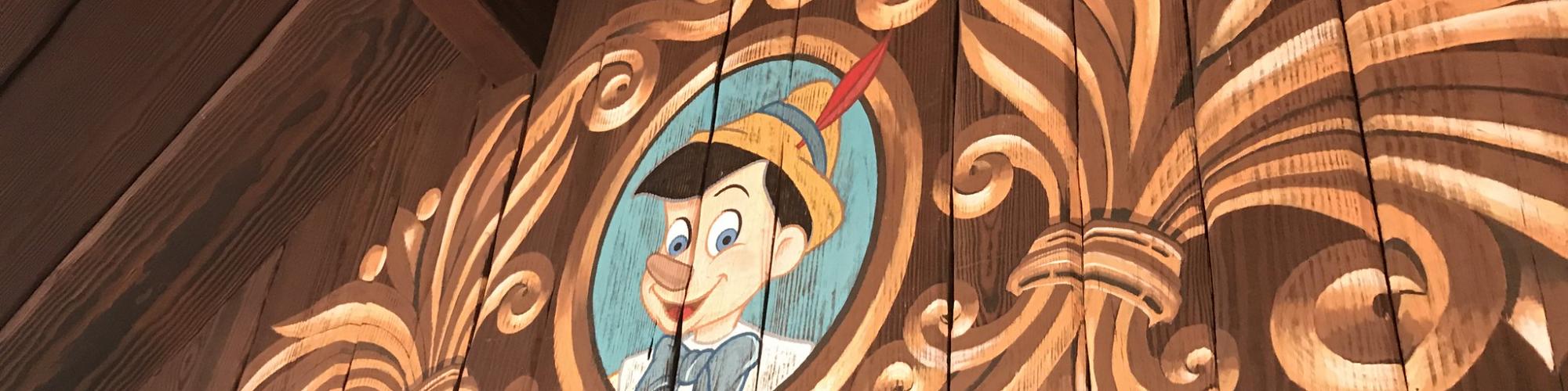 Les Voyages de Pinocchio Signage